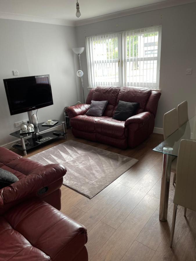 Fife Apartments Ντανφέρμλιν Εξωτερικό φωτογραφία