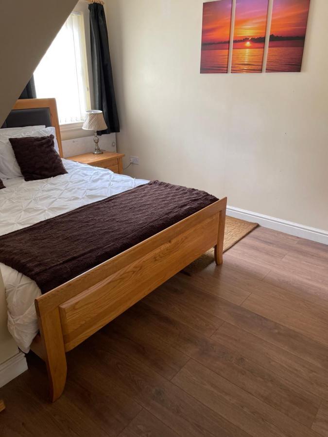 Fife Apartments Ντανφέρμλιν Εξωτερικό φωτογραφία