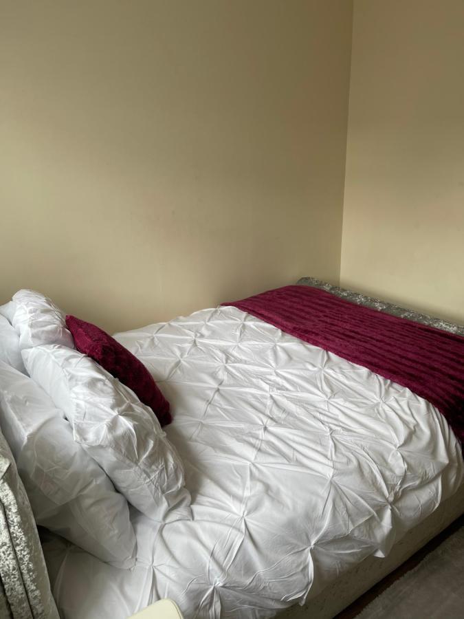 Fife Apartments Ντανφέρμλιν Εξωτερικό φωτογραφία